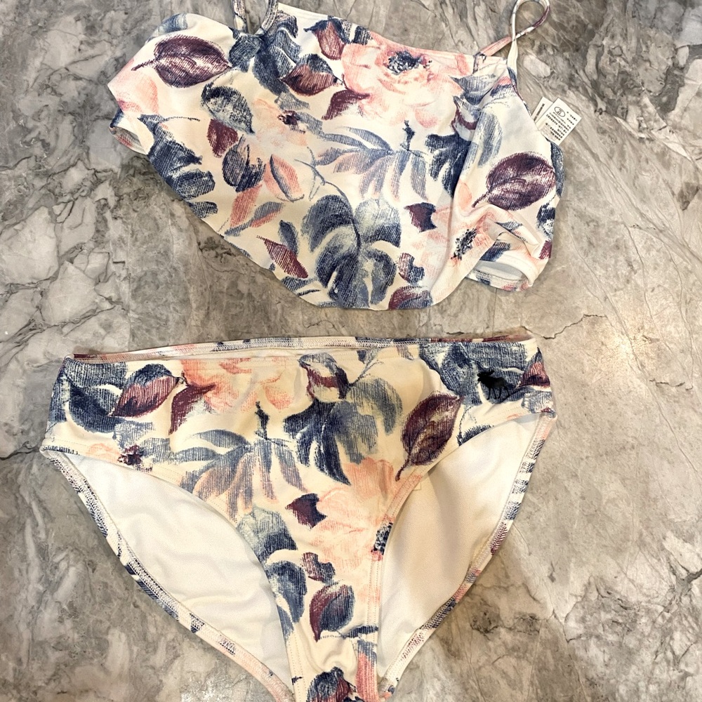 Abercrombie kids barely used gorgeous floral bikini- free summer tshirt